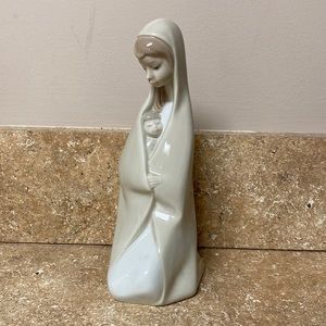 Retired Lladro Mother with Child Madonna Mary Figurine #4636 Vintage Religious